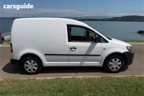 White 2014 Volkswagen Caddy Van Tsi160