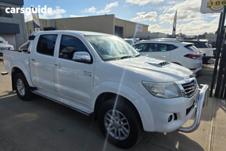 White 2014 Toyota Hilux Dual Cab Pick-up Sr5 (4X4)