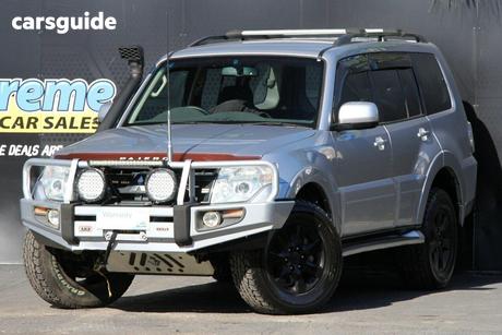 Silver 2013 Mitsubishi Pajero Wagon Glx-R Lwb (4X4)