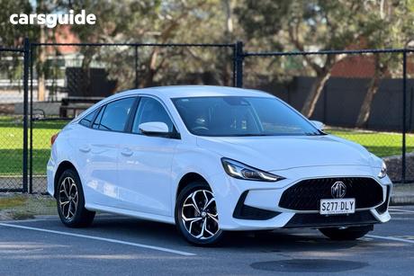 White 2023 MG MG5 Sedan Vibe