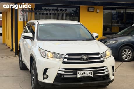 White 2018 Toyota Kluger SUV GX