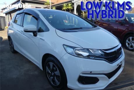 White 2018 Honda Fit Hatchback (Hybrid)
