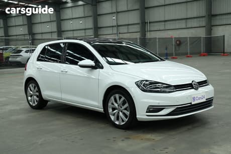 White 2018 Volkswagen Golf Hatchback 110 Tsi Highline