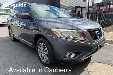 Grey 2013 Nissan Pathfinder Wagon St-L (4X4)