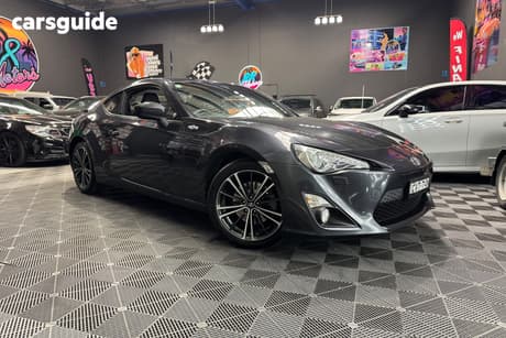 Grey 2014 Toyota 86 Coupe Gts