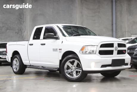 White 2018 RAM 1500 Coach Express (4X4)