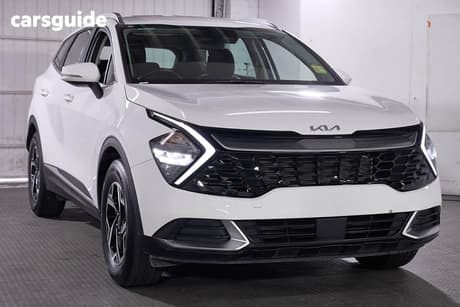 White 2024 Kia Sportage Wagon S (Fwd)