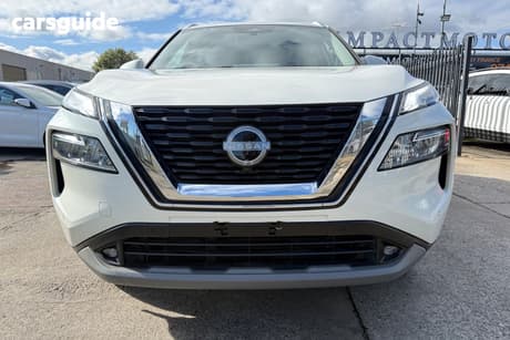 White 2023 Nissan X-Trail Wagon St (4Wd) 7 Seat