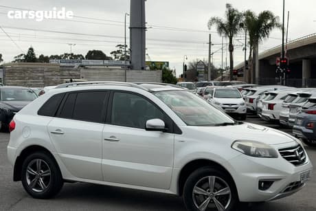 White 2012 Renault Koleos Wagon Dynamique (4X2)