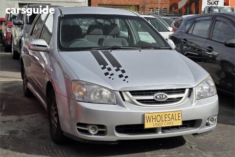 Silver 2006 Kia Cerato Hatchback