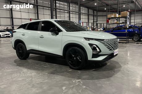 Green 2023 Chery Omoda5 Wagon Distinct