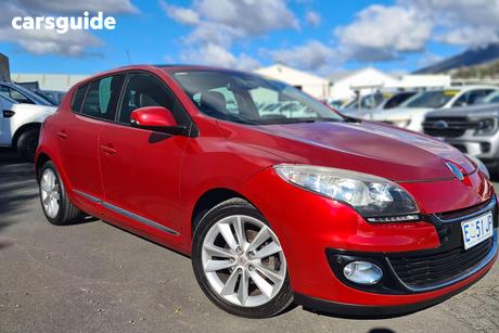 Red 2013 Renault Megane Hatchback Privilege