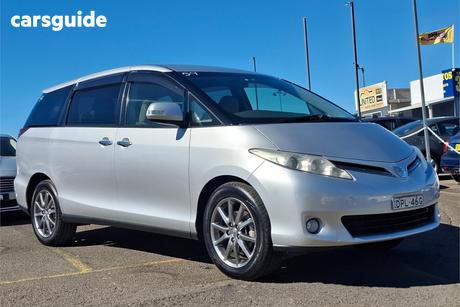 Silver 2010 Toyota Estima SUV AERAS
