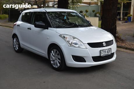 White 2012 Suzuki Swift Hatchback Ga