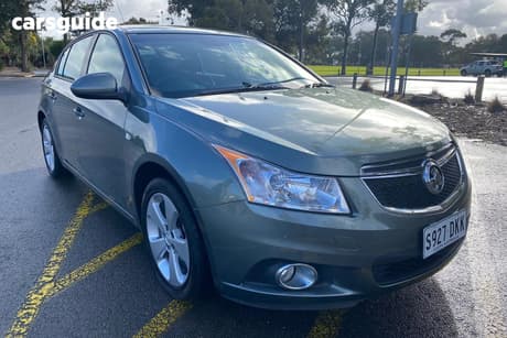 Green 2014 Holden Cruze Hatchback Equipe