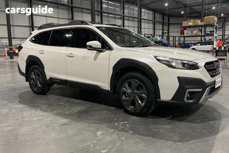 White 2022 Subaru Outback Wagon Awd