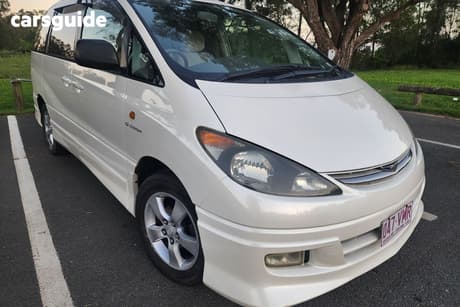 White 2003 Toyota Estima Commercial