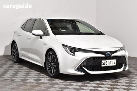 White 2020 Toyota Corolla Hatchback Zr Hybrid
