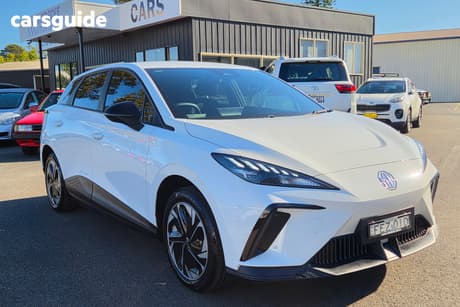 White 2023 MG MG4 Hatchback Excite 51