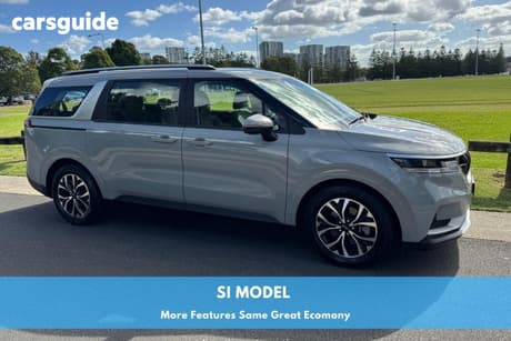 Grey 2022 Kia Carnival Wagon Si