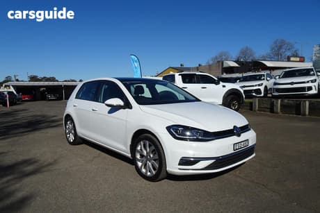 White 2018 Volkswagen Golf Hatchback 110 Tsi Highline