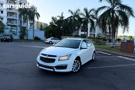 White 2015 Holden Cruze Hatchback Sri