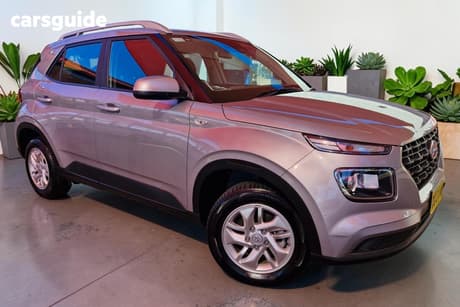 Silver 2025 Hyundai Venue Wagon Active