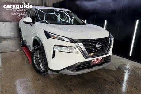 White 2023 Nissan X-Trail Wagon St (2Wd)