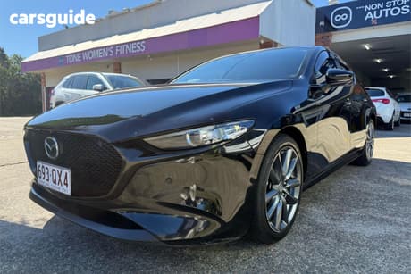 Black 2019 Mazda 3 Hatchback G25 Evolve