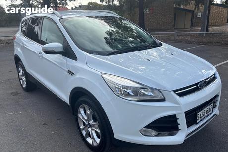 White 2015 Ford Kuga Wagon Trend (Awd)