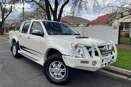 White 2010 Isuzu D-MAX Crew Cab Utility Ls-U (4X4)