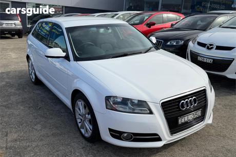 White 2011 Audi A3 Hatchback Sportback 1.8 Tfsi Ambition
