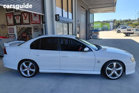 White 2004 Holden Commodore Sedan Sv6