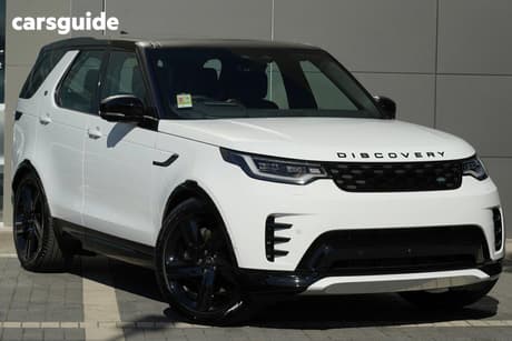 White 2026 Land Rover Discovery SUV