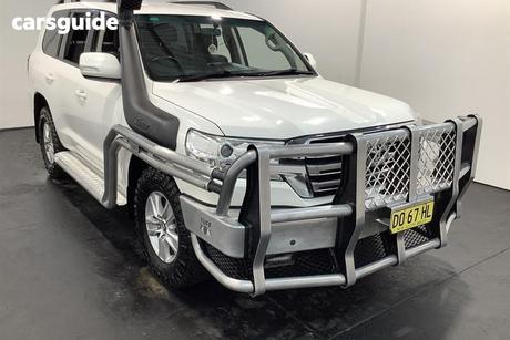 White 2016 Toyota Landcruiser Wagon Gxl (4X4)