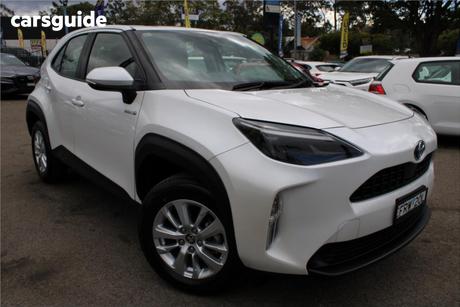 White 2023 Toyota Yaris Cross Wagon Gx Hybrid