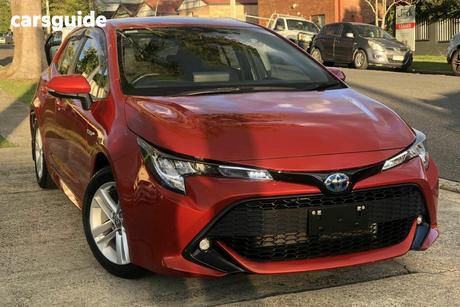 Orange 2018 Toyota Corolla Hatchback Sx (Hybrid)