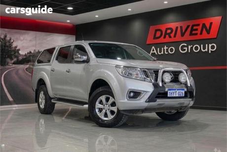 Silver 2019 Nissan Navara Dual Cab Pick-up St (4X4)