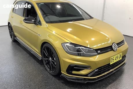 Gold 2018 Volkswagen Golf Hatchback R Special Edition