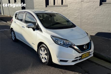 White 2017 Nissan Note Hatchback Epower (Hybrid)