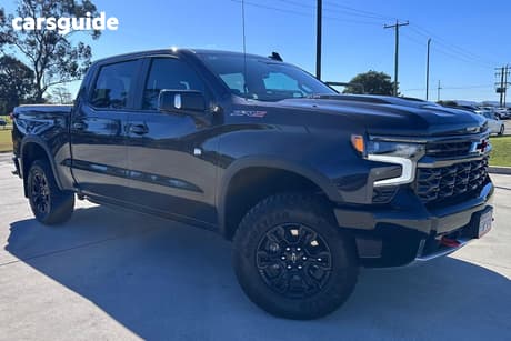 Grey 2024 Chevrolet Silverado Crew Cab Pickup 1500 Zr2