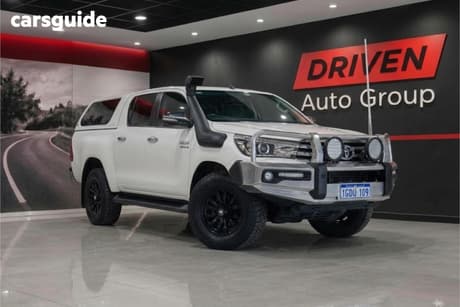 White 2016 Toyota Hilux Dual Cab Utility Sr5 (4X4)