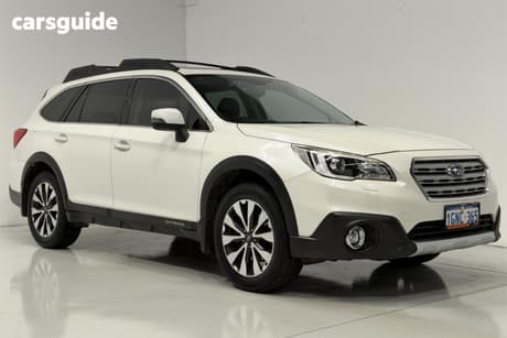 White 2017 Subaru Outback Wagon 2.5I Premium