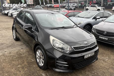 Black 2015 Kia RIO Hatchback S Premium