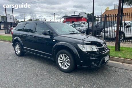 Black 2015 Fiat Freemont Wagon