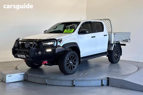 White 2022 Toyota Hilux Double Cab Pick Up Rogue (4X4)