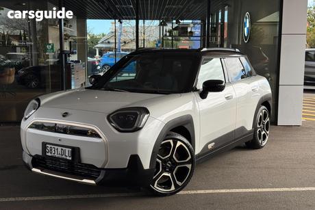 White 2025 Mini Aceman Hatchback Se