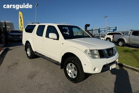 White 2010 Nissan Navara Dual Cab Pick-up St (4X4)