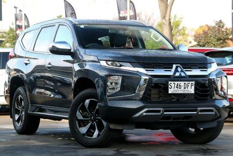 Grey 2024 Mitsubishi Pajero Sport Wagon Exceed (4Wd) 7 Seat