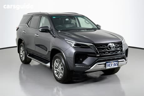 Silver 2020 Toyota Fortuner Wagon Crusade